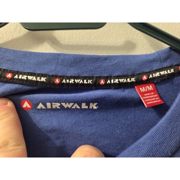 Airwalk Long Sleeves Blue Men T-Shirt Medium Pre-Owned - Picture 2 of 7